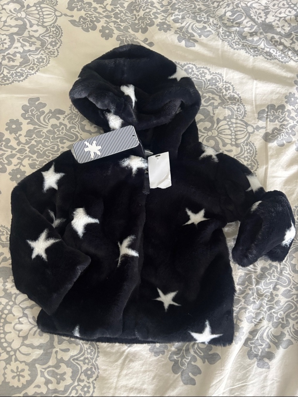 Kids Plush Hooded Star Print Jacket - Black & White NWT